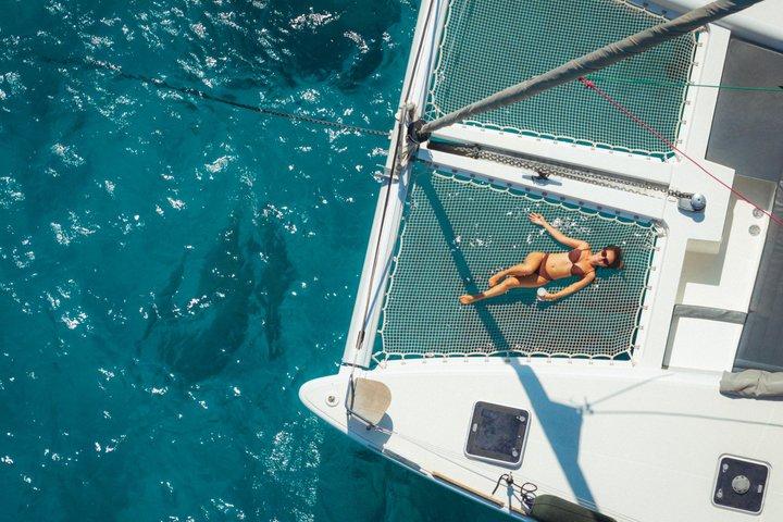 Rhodes : アンソニー・クインへの豪華カタマランクルーズ