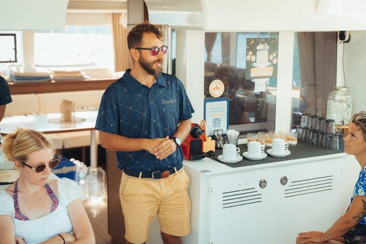 Rhodes : アンソニー・クインへの豪華カタマランクルーズ