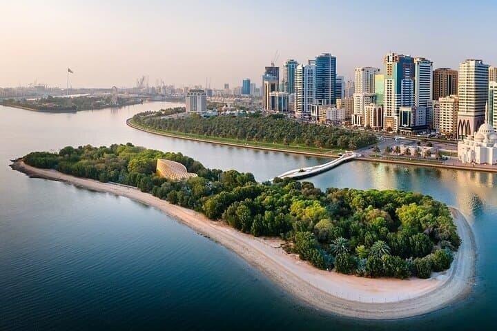 Al Noor Island Sharjah Upplevelse med Natur och Konst