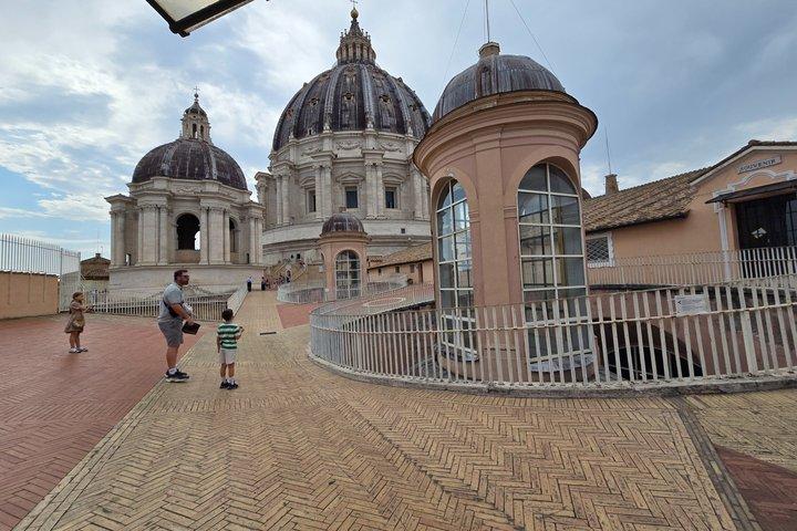 Rome St. Peter's Basilica Tour with exclusive Underground Access