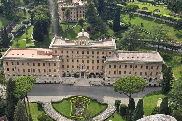Rome St. Peter's Basilica Tour with exclusive Underground Access