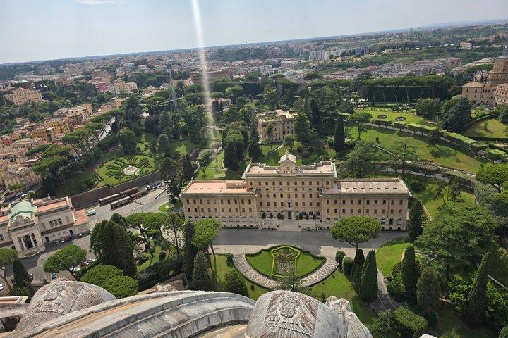 Rome St. Peter's Basilica Tour with exclusive Underground Access