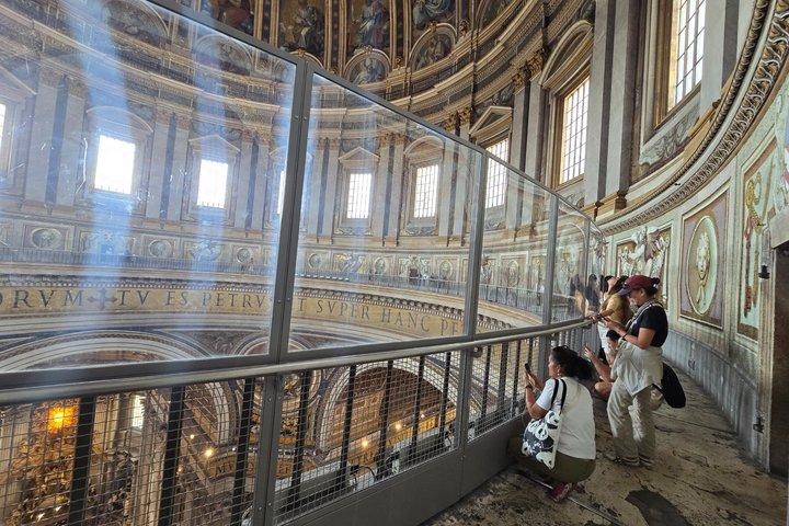 Rome St. Peter's Basilica Tour with exclusive Underground Access