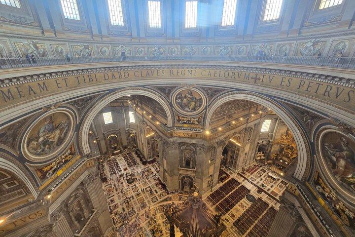 Rome St. Peter's Basilica Tour with exclusive Underground Access