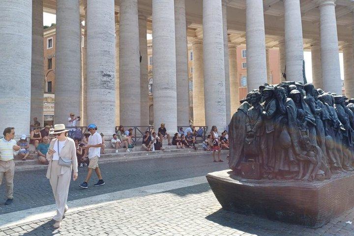 Rome St. Peter's Basilica Tour with exclusive Underground Access