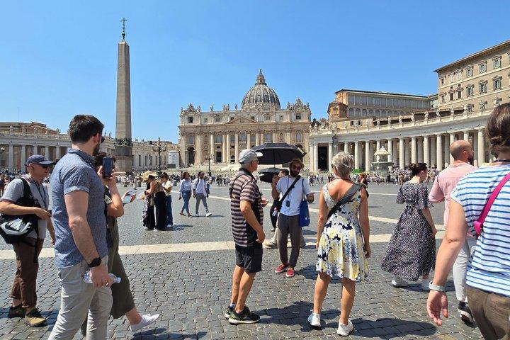 Rome St. Peter's Basilica Tour with exclusive Underground Access