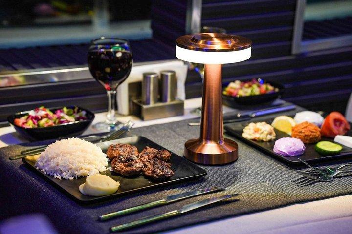 イスタンブール大晦日2027豪華ディナークルーズ