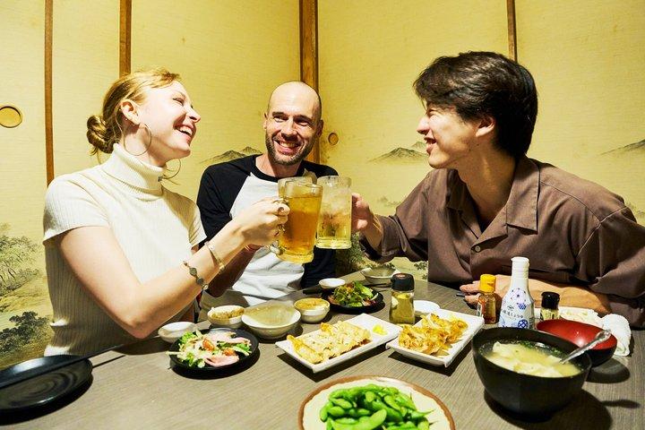 Shinjuku: Food Tour – 15 Dishes at 4 Eateries