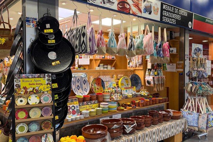パルマ旧市街＆市場散策ツアー（ワイン、ハム＆チーズ付き）