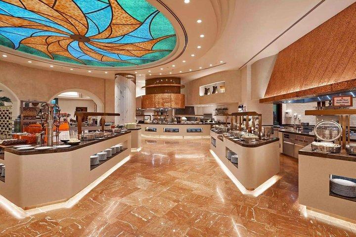 Atlantis The Palm Kaleidoscope Dinner with International Buffet