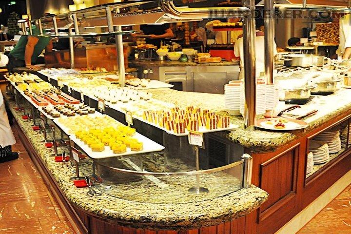 アトランティス・ザ・パーム カレイドスコープ・ディナーとインターナショナルビュッフェ