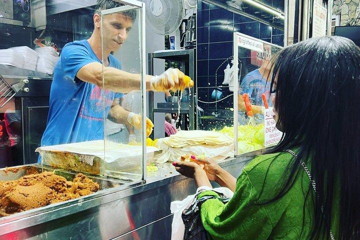 イスタンブールの味：屋台料理ツアーと地元のお気に入り