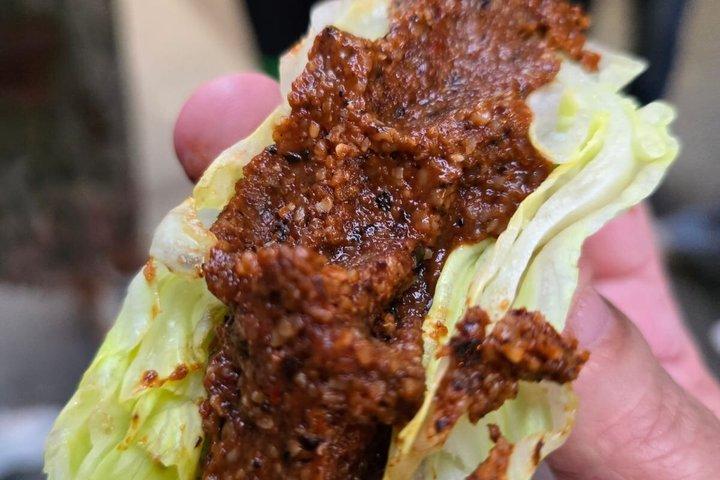 イスタンブールの味：屋台料理ツアーと地元のお気に入り
