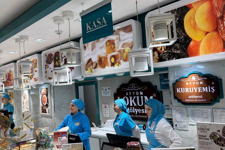 イスタンブールの味：屋台料理ツアーと地元のお気に入り