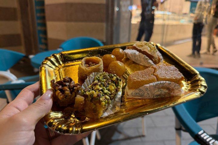 旧市街シャルム ストリートフードウォークで2時間で地元の味を堪能