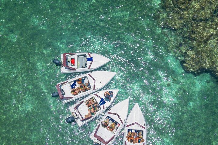 Speed Boats through the Cancun Lagoon and Snorkel (Couples)