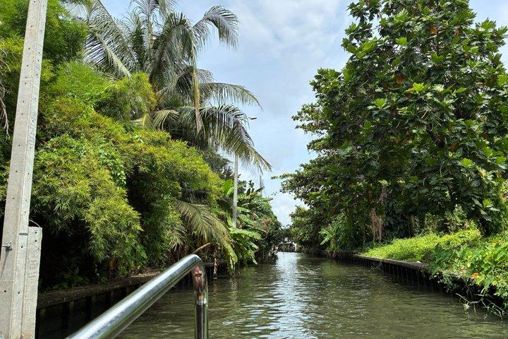 2-hour Bangkok Canal Cruise by EV Boat Big Buddha