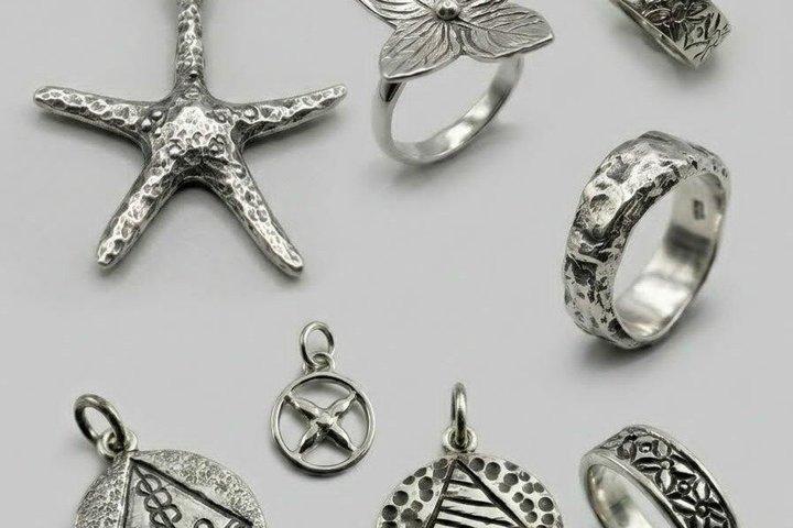 Authentic Javanese Jewelry Making Class in Kotagede