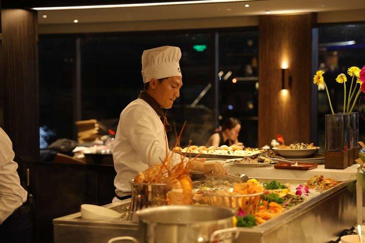 Saigon Night Experience Water Puppet Show and Dinner Cruise
