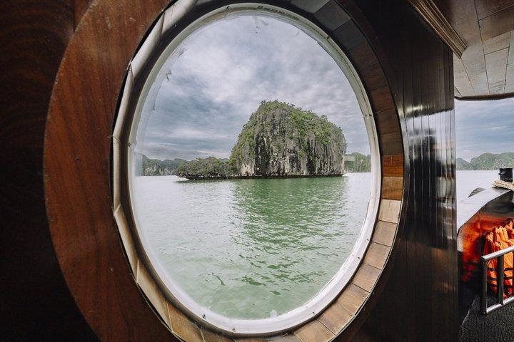 2 Days 1 Night Lan Ha, Ha Long Bay Tour With Licensed Guide