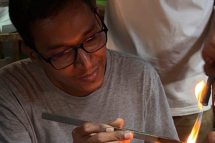 Authentic Javanese Jewelry Making Class in Kotagede