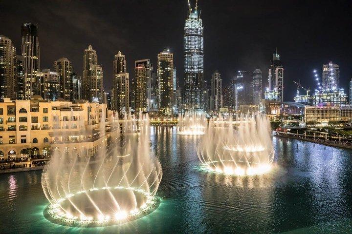 パーム、ブルジュ・アル・アラブ、ゴールドスークのプライベートドバイ市内ツアー