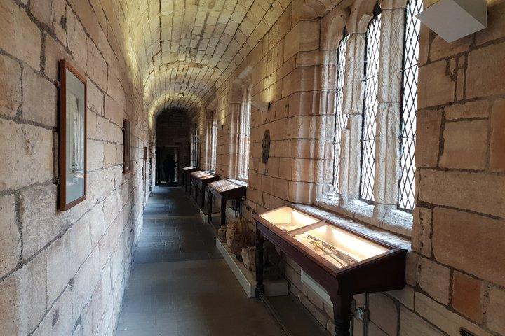 Edinburgh: Private Rosslyn Chapel, Stirling & Linlithgow Tour