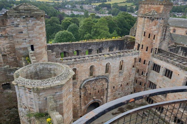 Edinburgh: Private Rosslyn Chapel, Stirling & Linlithgow Tour