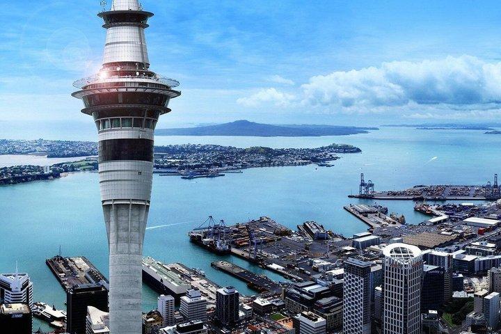 スカイタワーオークランド展望デッキ 360度の街の眺め