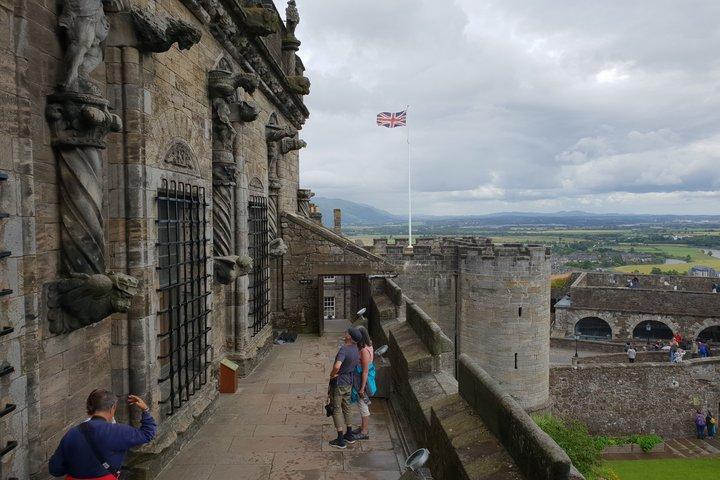 Edinburgh: Private Rosslyn Chapel, Stirling & Linlithgow Tour
