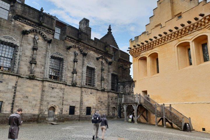 Edinburgh: Private Rosslyn Chapel, Stirling & Linlithgow Tour