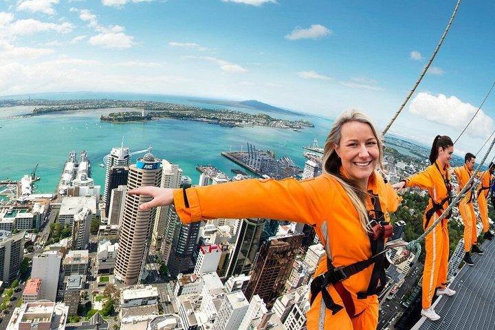 スカイタワーオークランド展望デッキ 360度の街の眺め