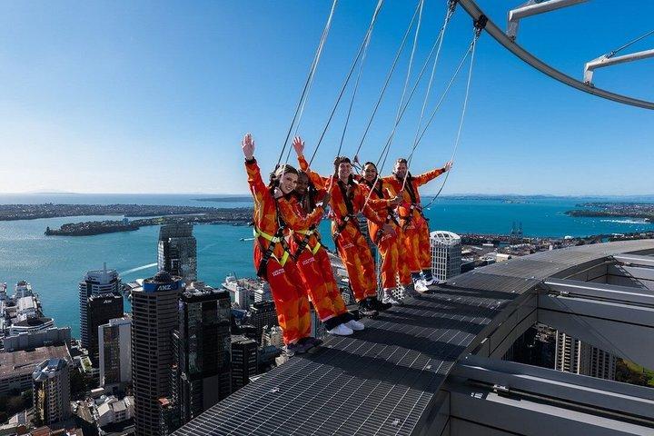 スカイタワーオークランド展望デッキ 360度の街の眺め