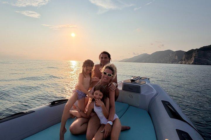 Unforgettable Sunset Boat Tour with Aperitif