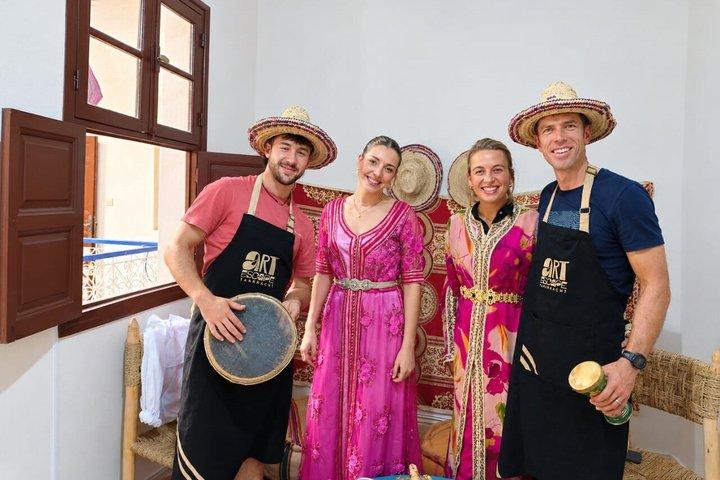 Clase de Cocina en Marrakech y Experiencia de Vestimenta Tradicional Marroquí