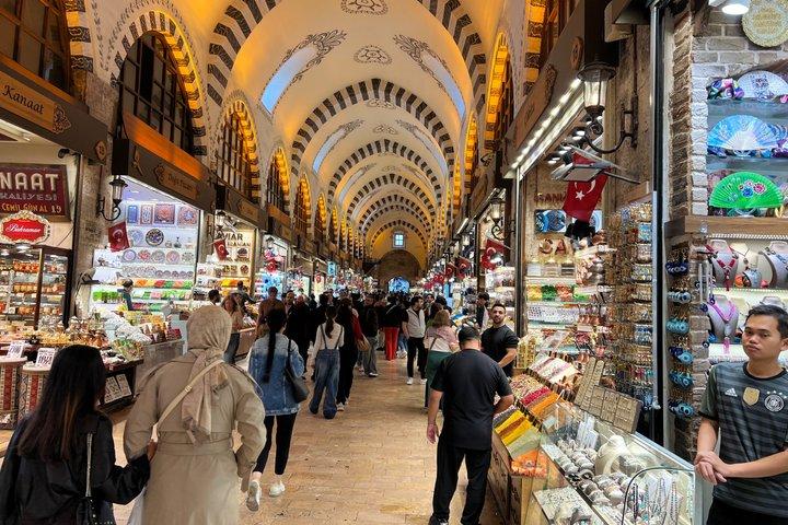 イスタンブールプライベートショッピンググランドバザールとスパイスバザール付き）