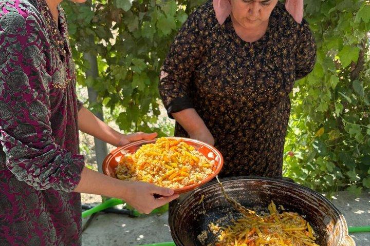 COOKING CLASS(meals: plov+1 more) in Samarkand,visit Bread bakery