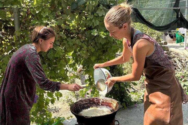 COOKING CLASS(meals: plov+1 more) in Samarkand,visit Bread bakery
