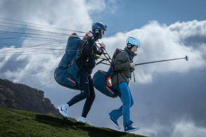テネリフェ島南部の高性能パラグライダータンデムフライト