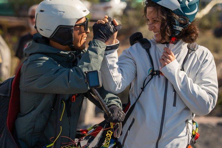 テネリフェ島南部の高性能パラグライダータンデムフライト