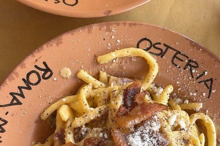 モンティでのトワイライトワインと軽食