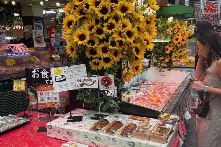 大阪・黒門市場フードウオーキングツアー（6駅6味）
