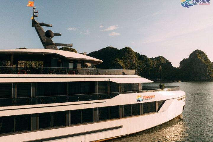 サンシャイン ゴールデンクルーズ 5* ランハー 2D1N往復送迎付き