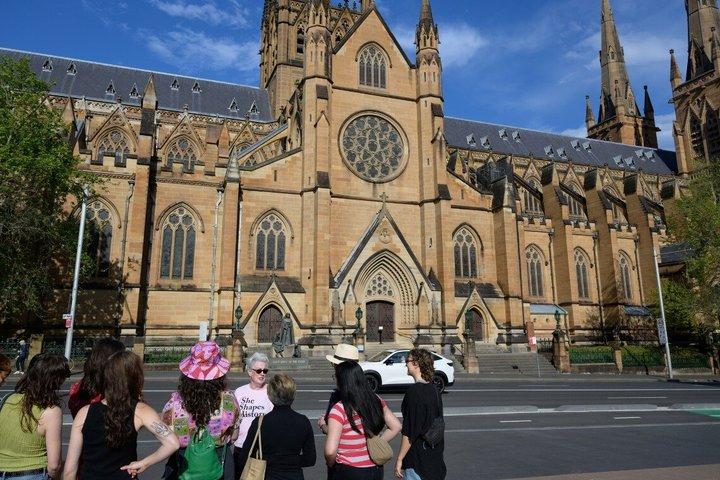 シドニーのワル女たち：感動の歴史ウォーキングツアー