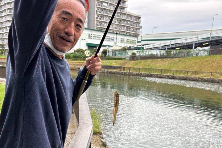 東京の伝統的な日本語でのマイクロおよび河川釣り体験