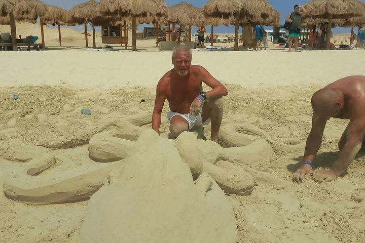 マルサアラムでのシャルム・エル・ルリ・ビーチシュノーケリング旅行