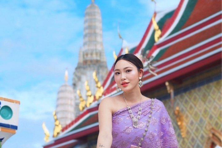 ワット・アルン タイ伝統衣装体験と写真