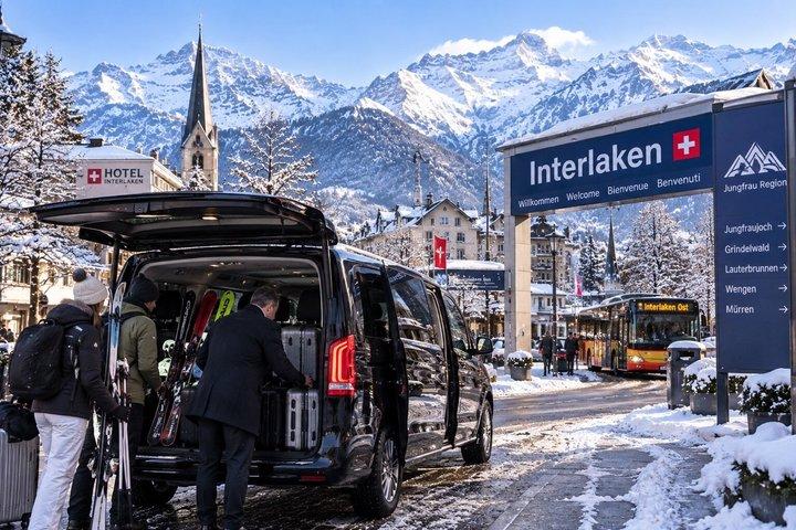 Interlaken to Zurich Airport Private Transfer with Ski Van Option