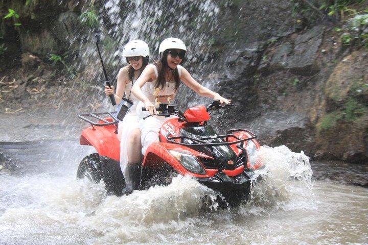 ATVクアッドバイクとアユン川ラフティングアドベンチャー