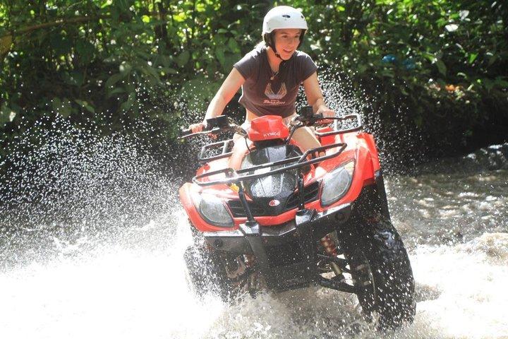 ATVクアッドバイクとアユン川ラフティングアドベンチャー